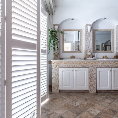 simple-lifestyle-interiors-myt-timber-shutter